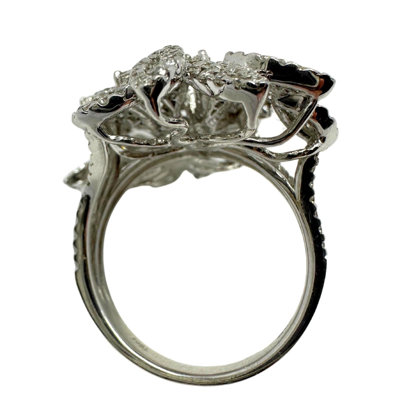 18K White Gold Diamond Flower Cocktail Ring