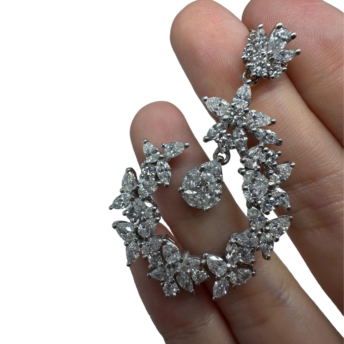 18K White Gold Pear and Marquise Cut Diamond Pendant Necklace