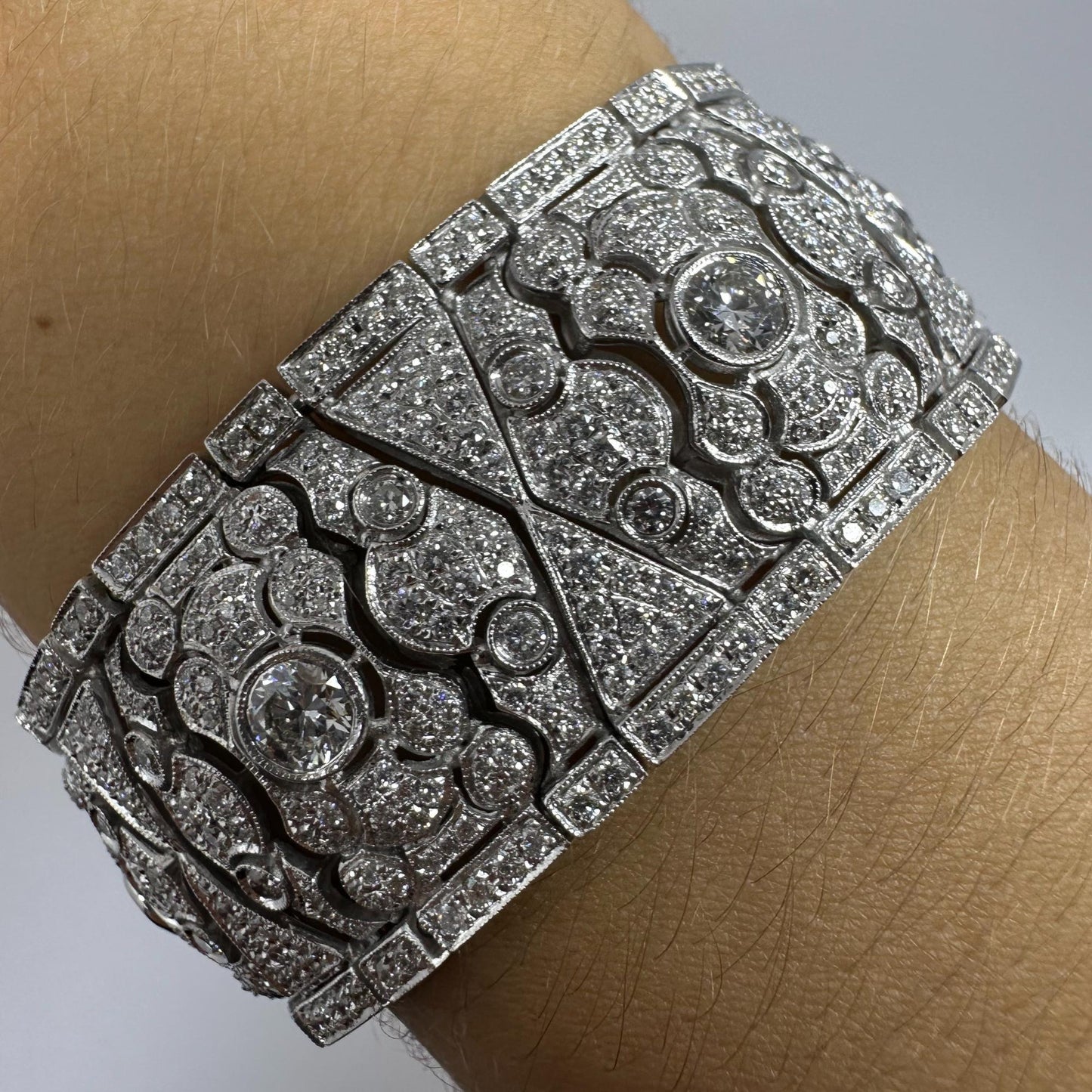 18K White Gold Diamond Bracelet - 7 inches