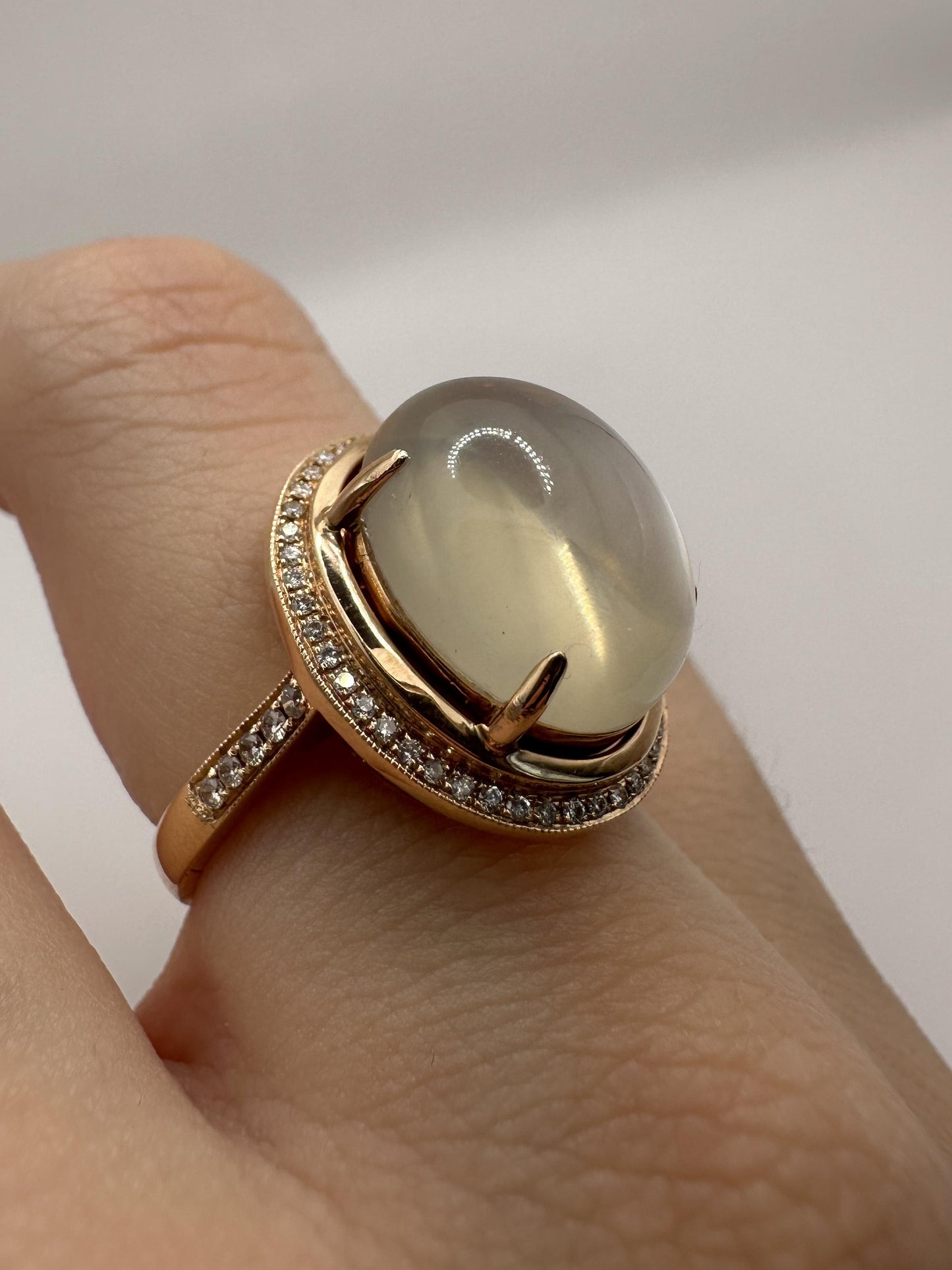 18k Diamond and Moonstone Ring