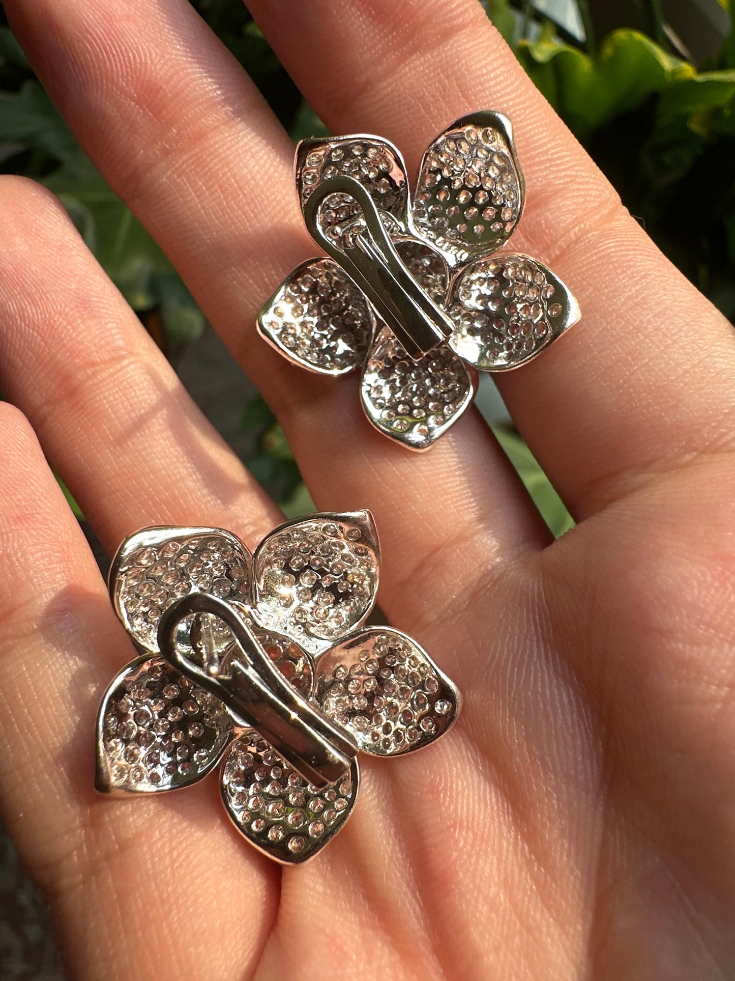 18k Floral Diamond Ear Clips