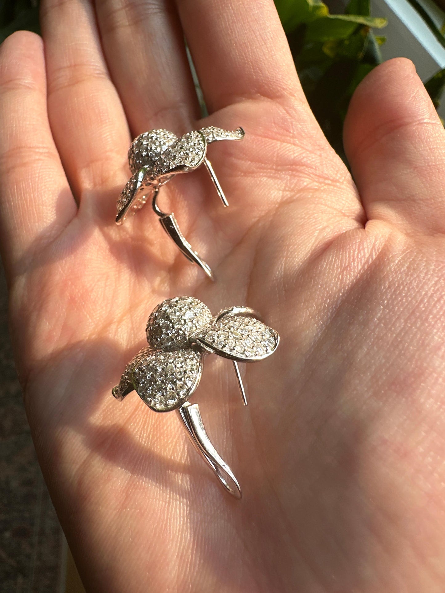 18k Floral Diamond Ear Clips
