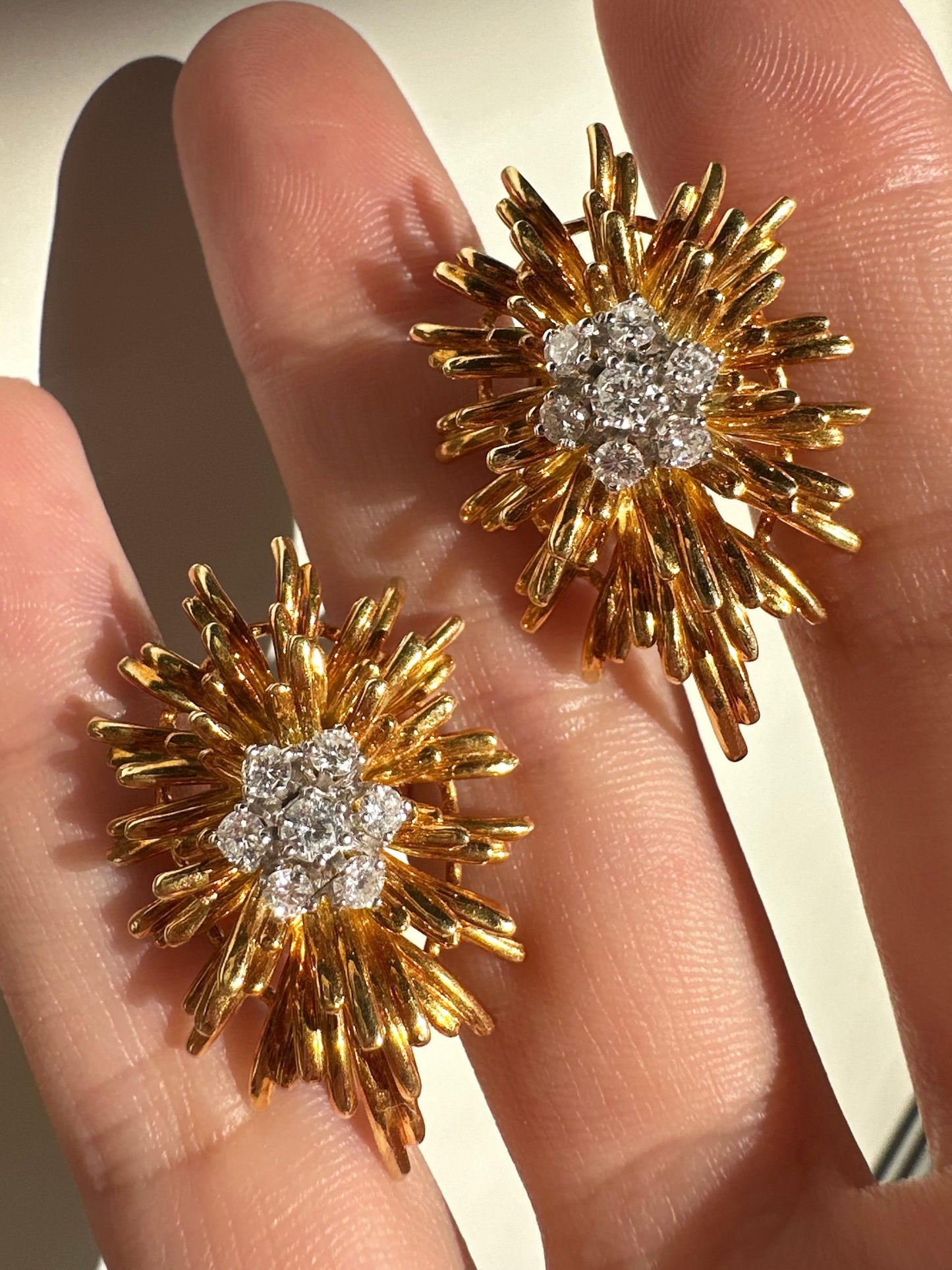 En Tremblant Estate 18K Yellow Gold Diamond Starburst Ear-Clips