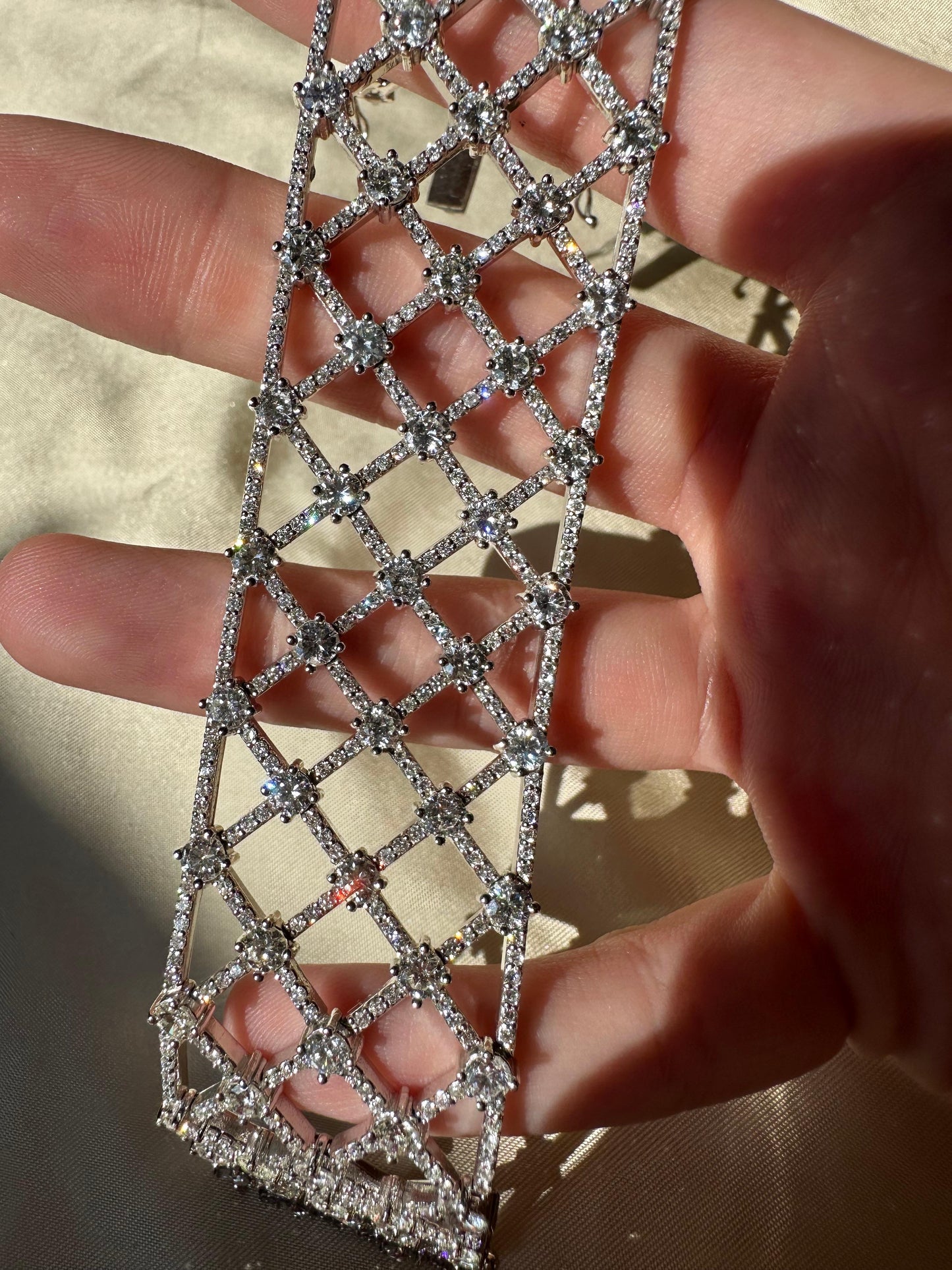 14K White Gold Diamond Lattice Bracelet - 7.25 inches