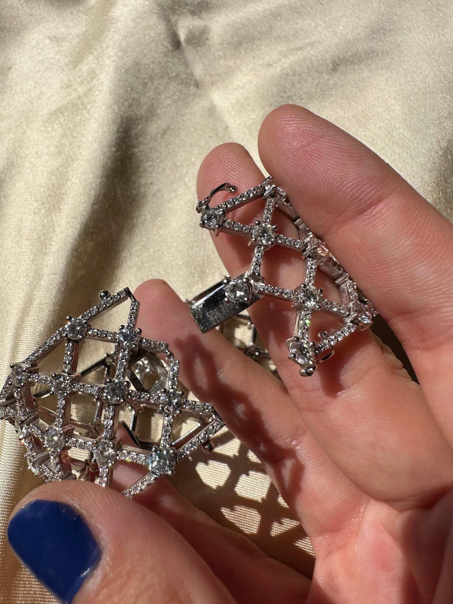14K White Gold Diamond Lattice Bracelet - 7.25 inches