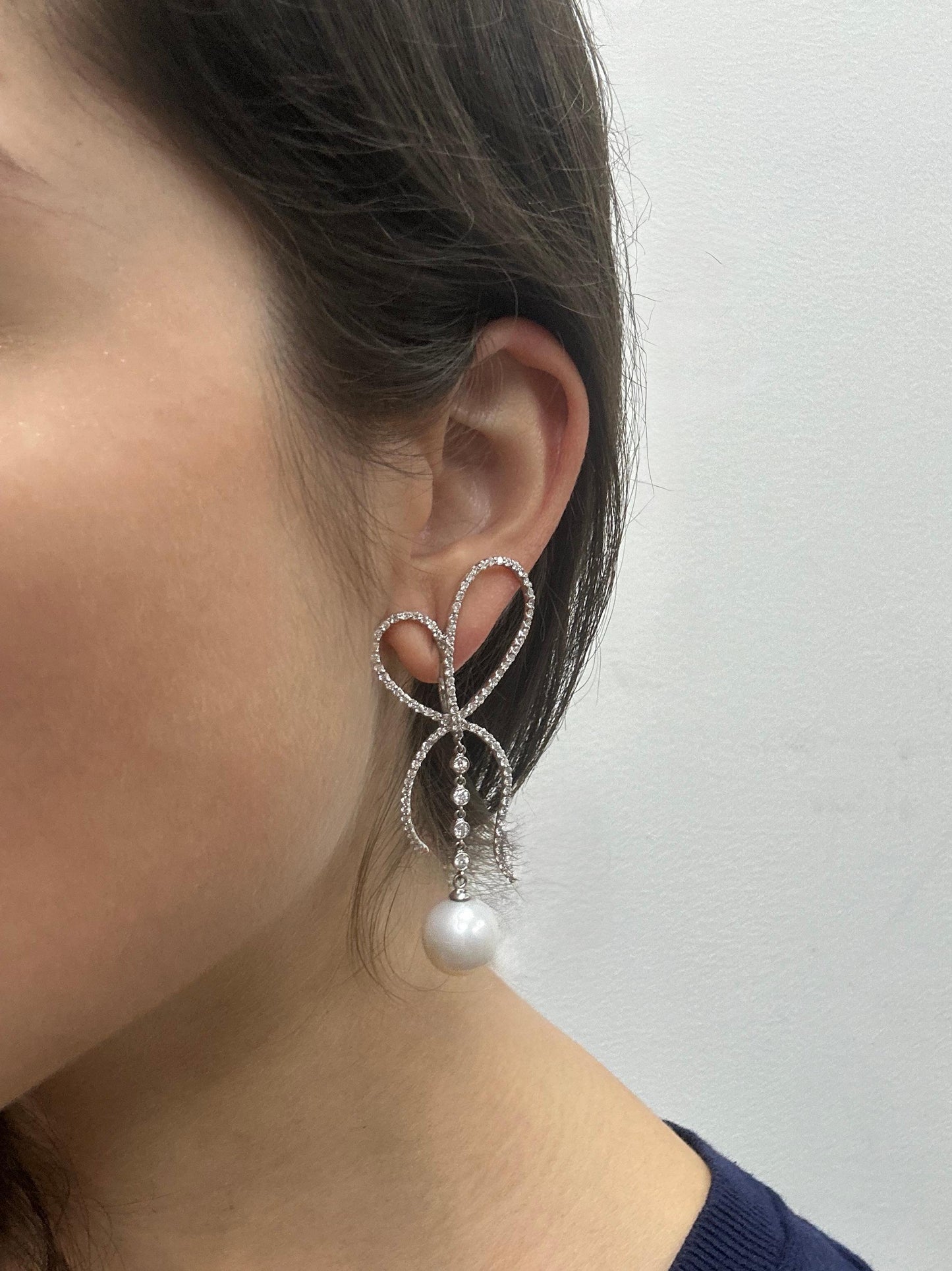 18K White Gold Diamond and Pearl Bow Earrings