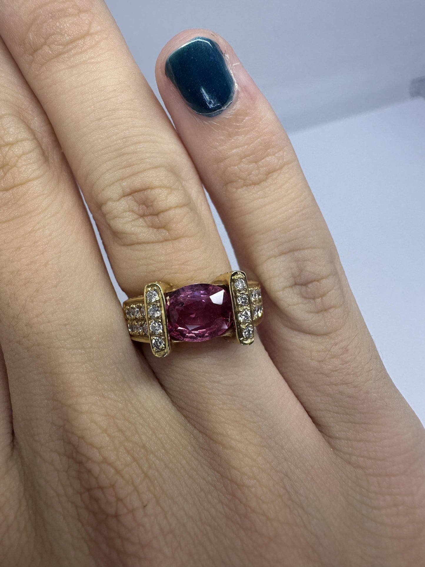 18k Yellow Gold 1.87 Carat Oval Pink Sapphire and Diamond Ring