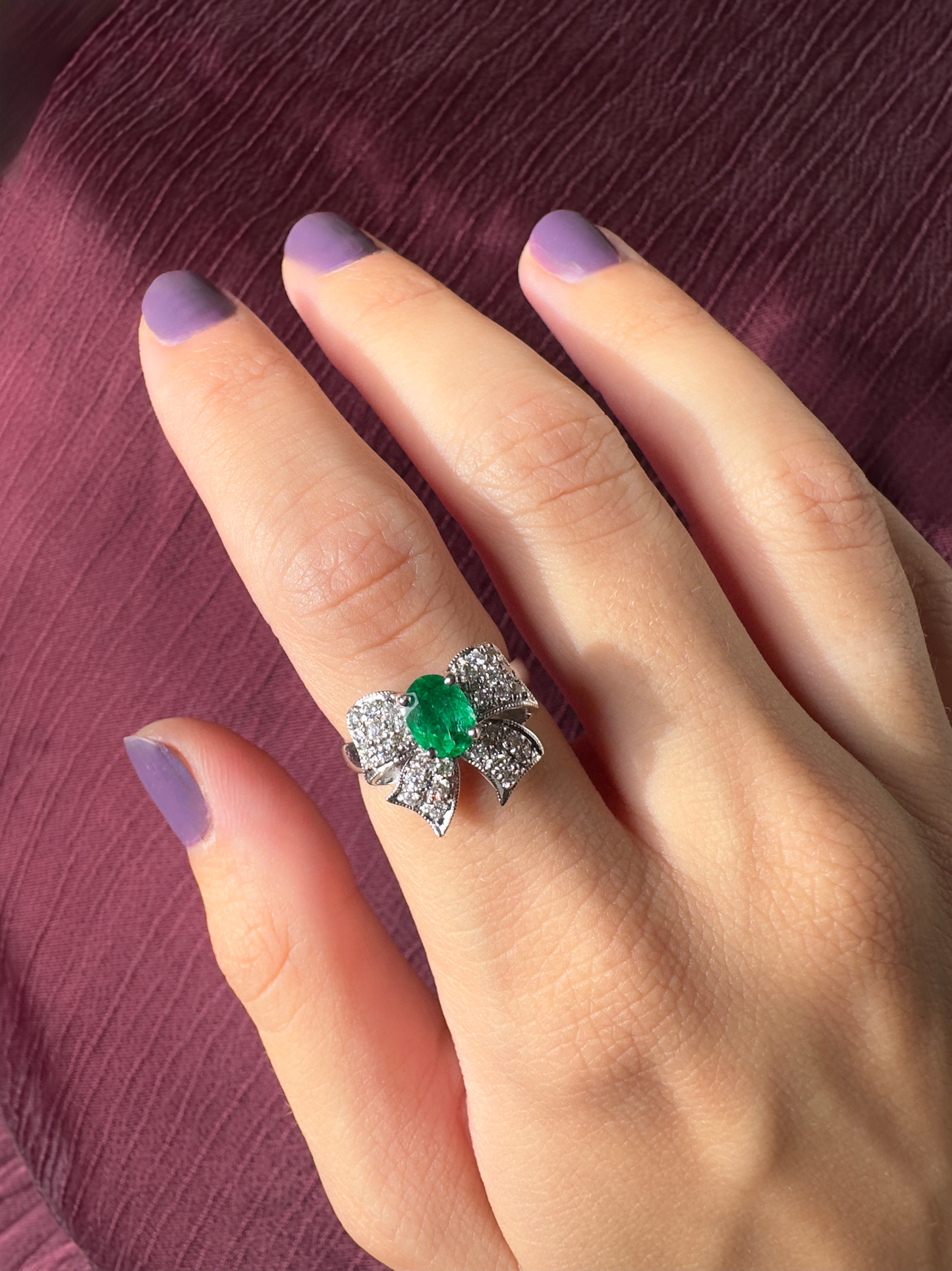 18K White Gold Diamond & Emerald Bow Ring