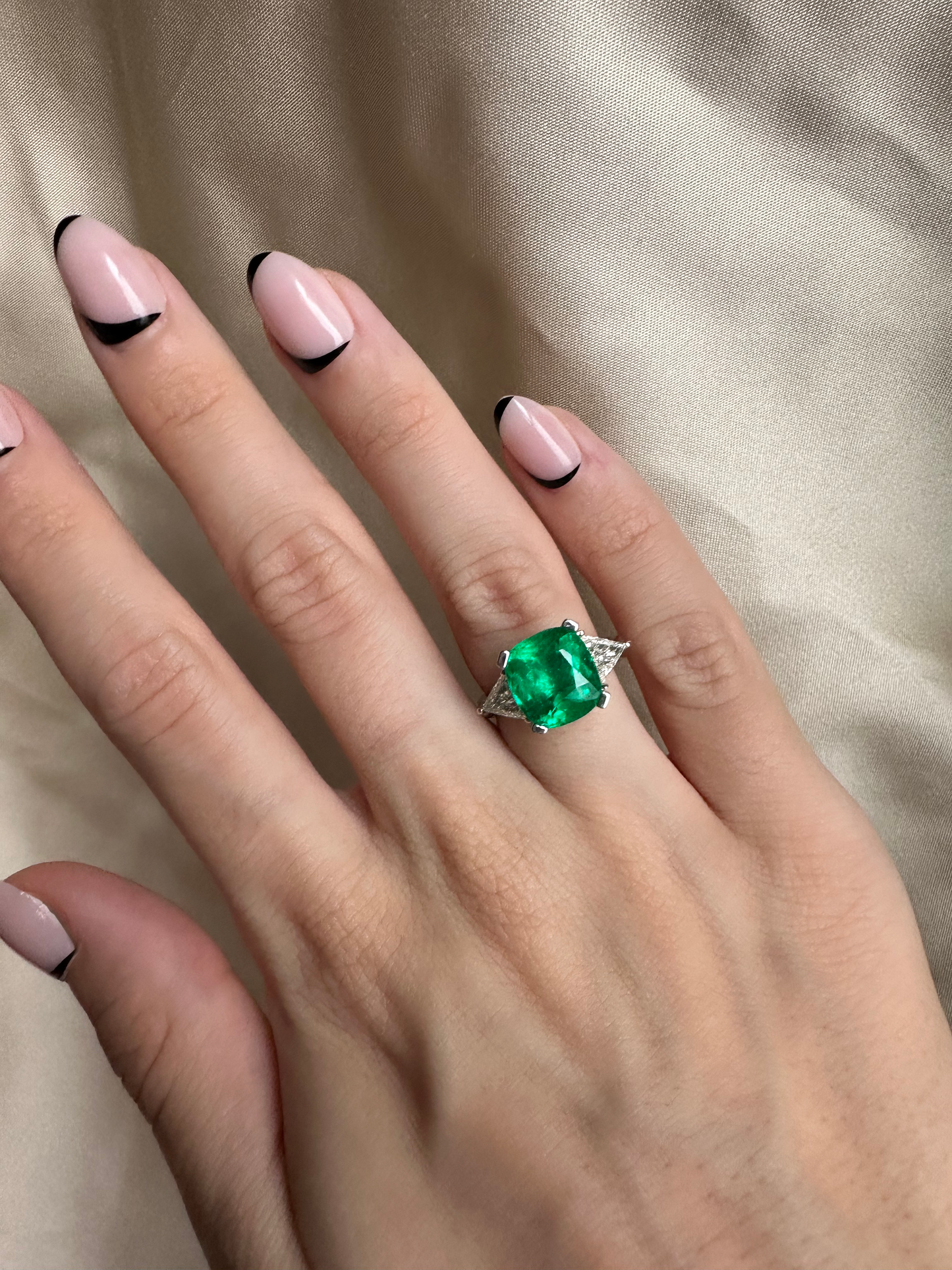 18k White Gold Columbian Cushion Natural Emerald and Trillion Cut Diamond Ring