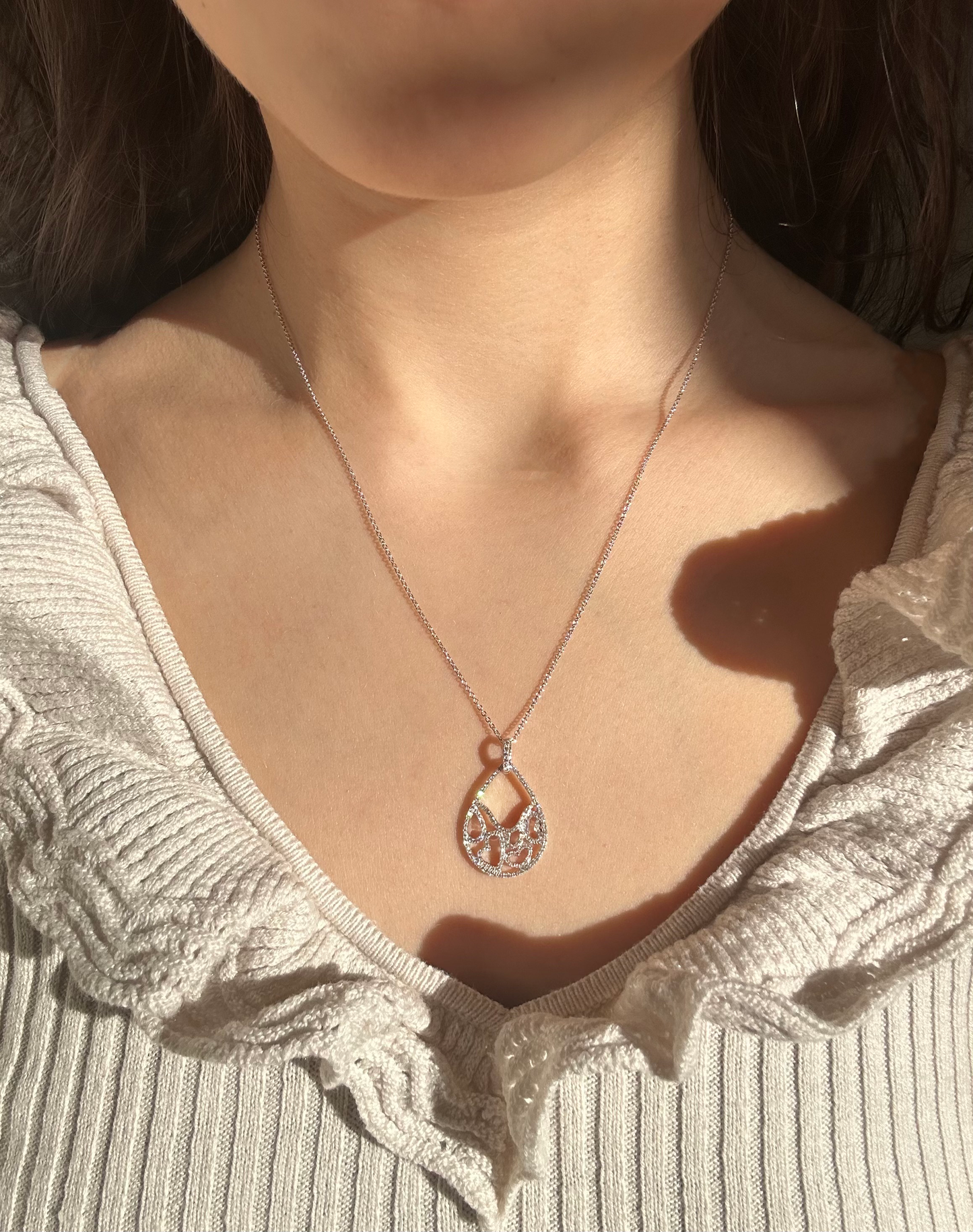 18K White Gold Diamond Tear Drop Heart Pendant Necklace