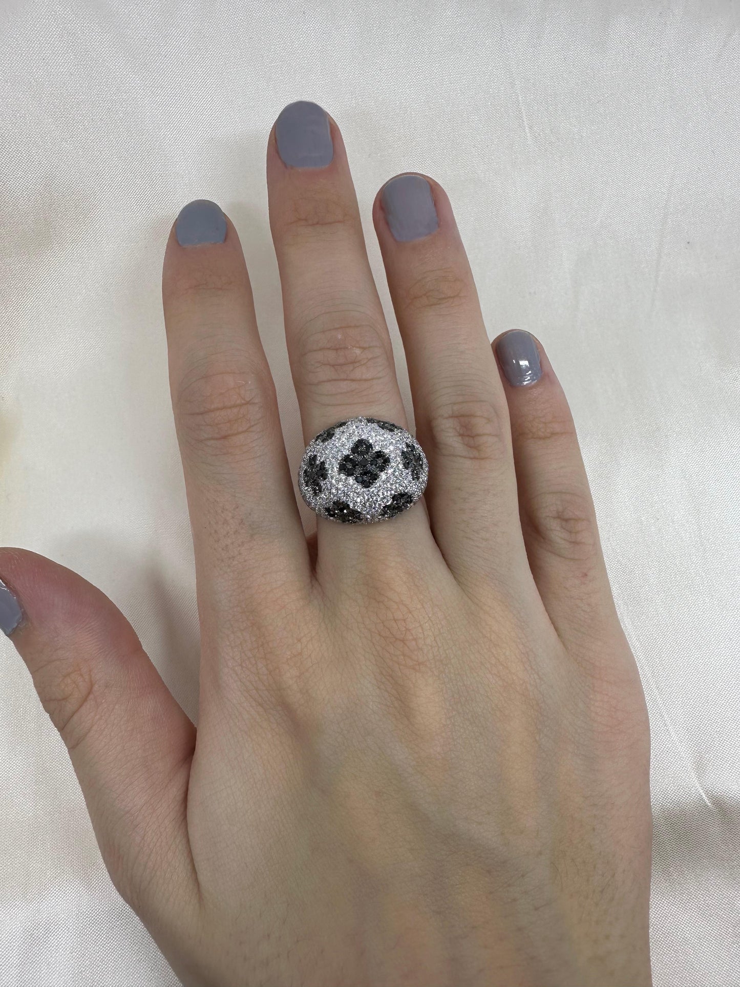 18K White Gold Black and White Diamond Dome Ring