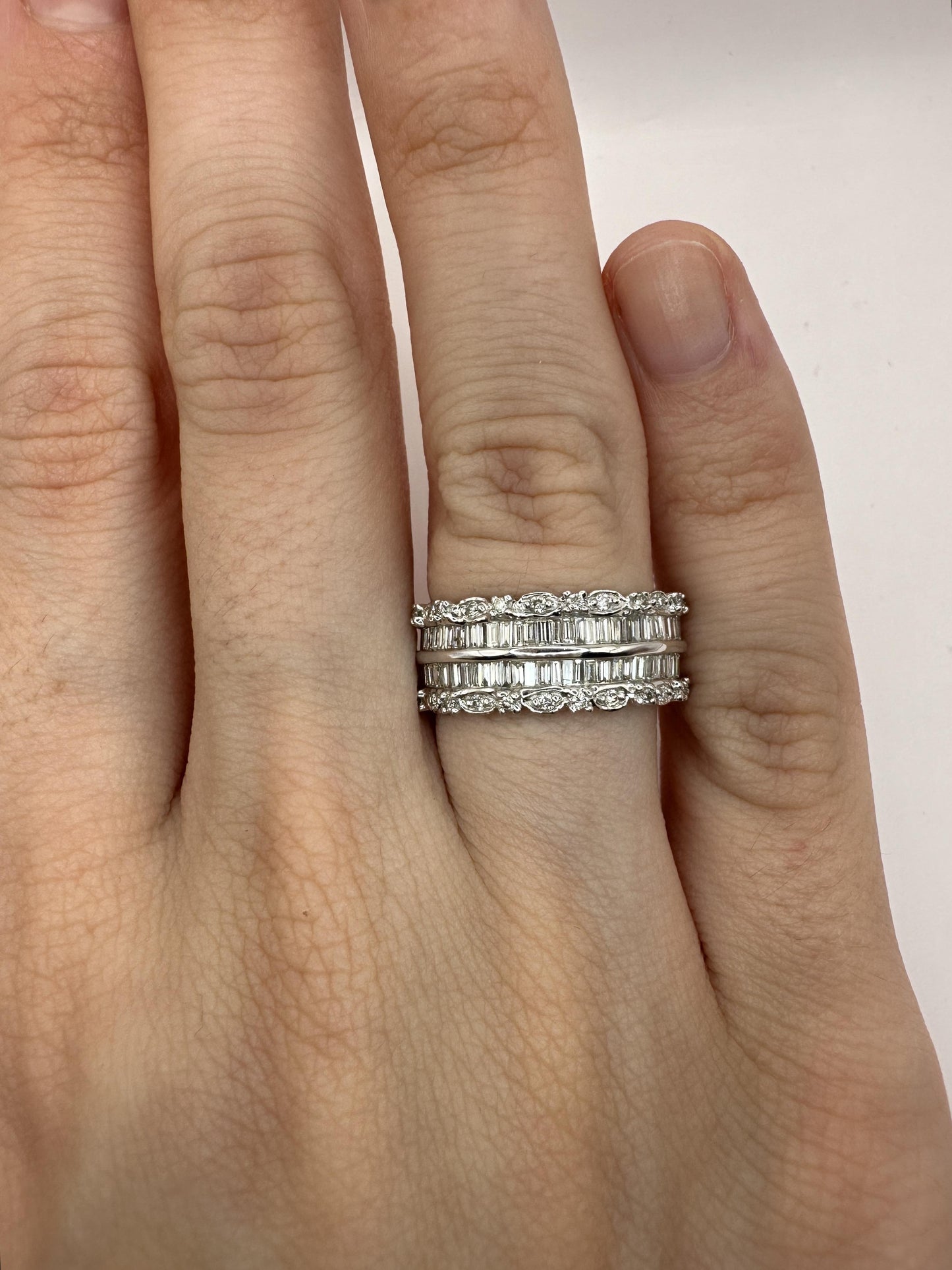 18k Baguette Cut Diamond Band