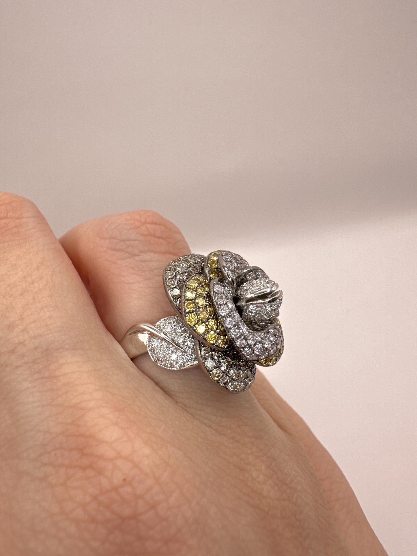 18k Brown, White and Yellow Diamond Flower Ring