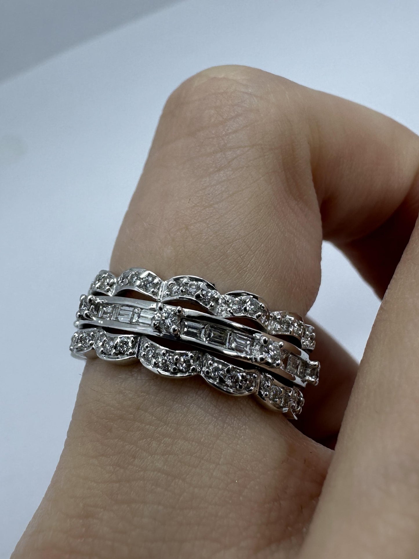 18k Baguette Cut Diamond Band RIng