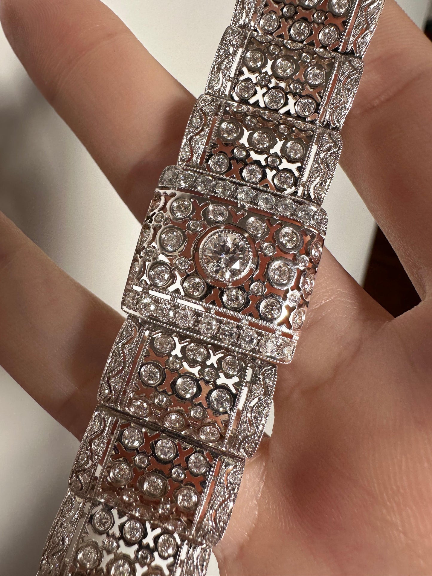 18K White Gold Diamond Bracelet