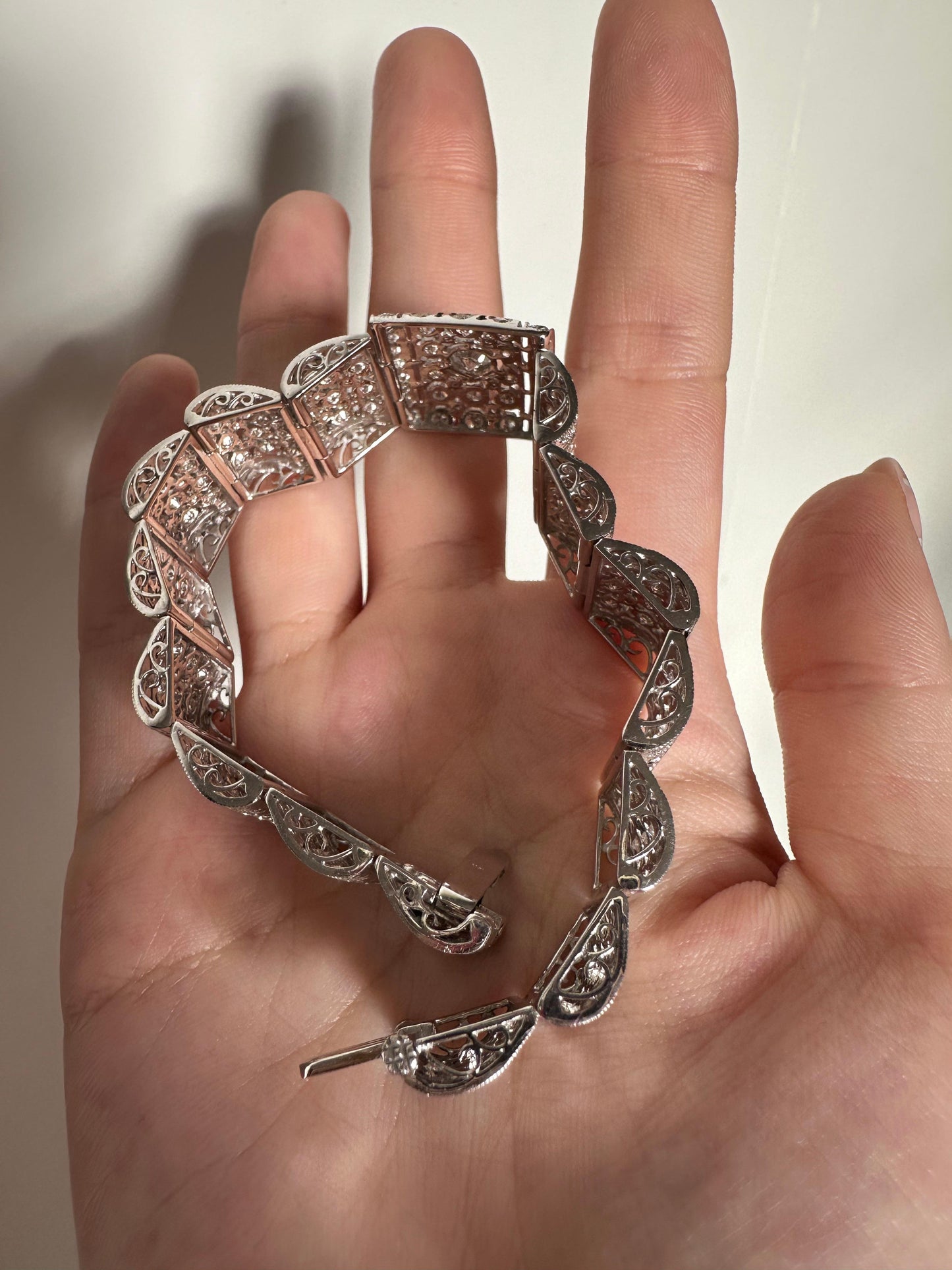 18K White Gold Diamond Bracelet