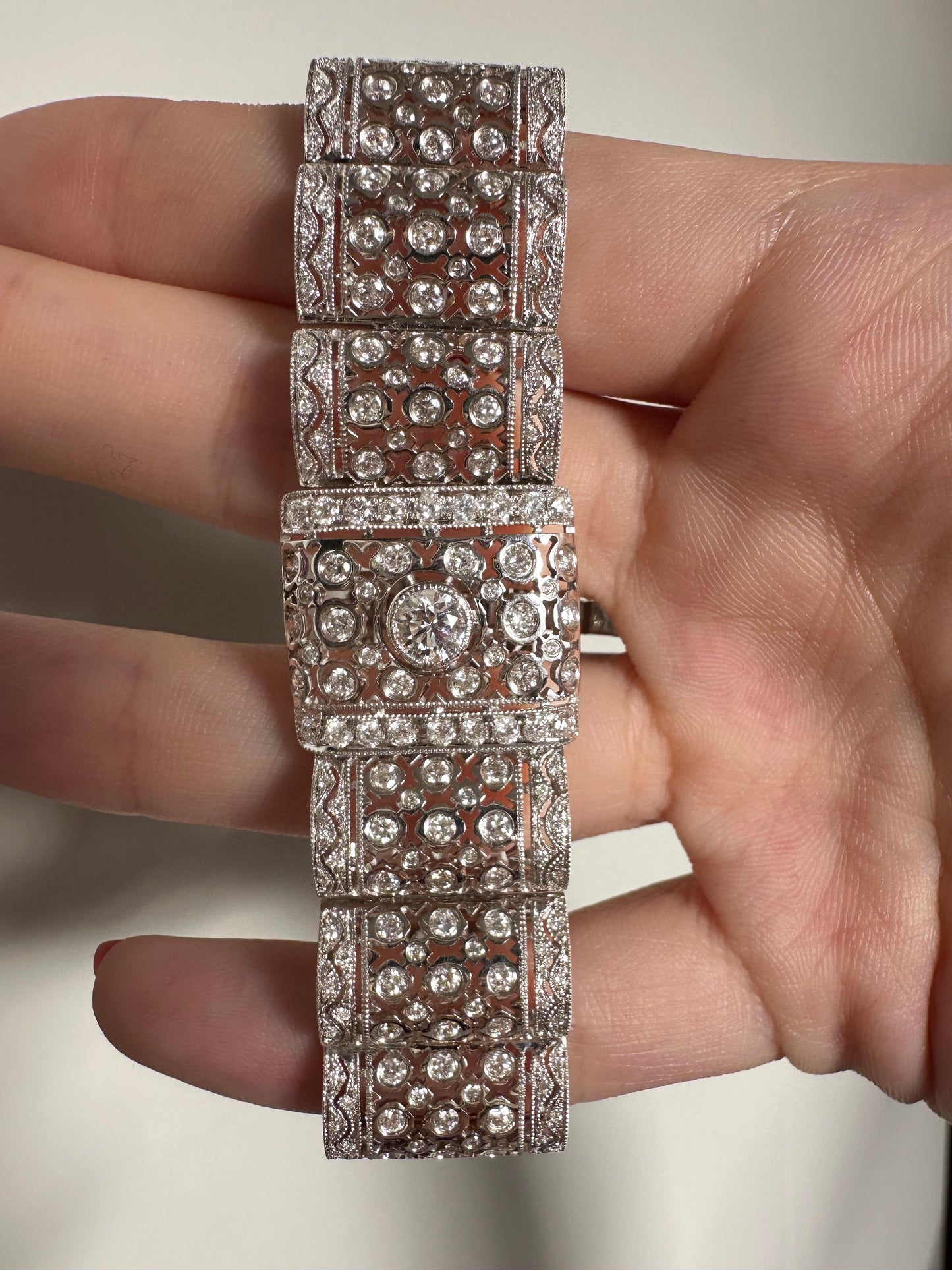 18K White Gold Diamond Bracelet