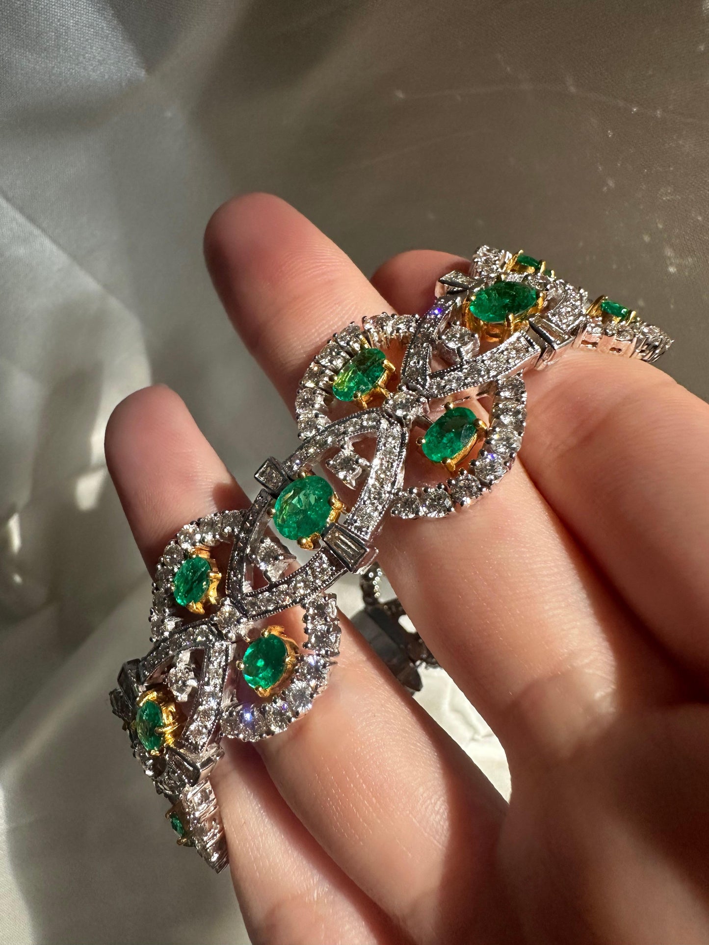 18K Two Tone Diamond and Emerald Bracelet