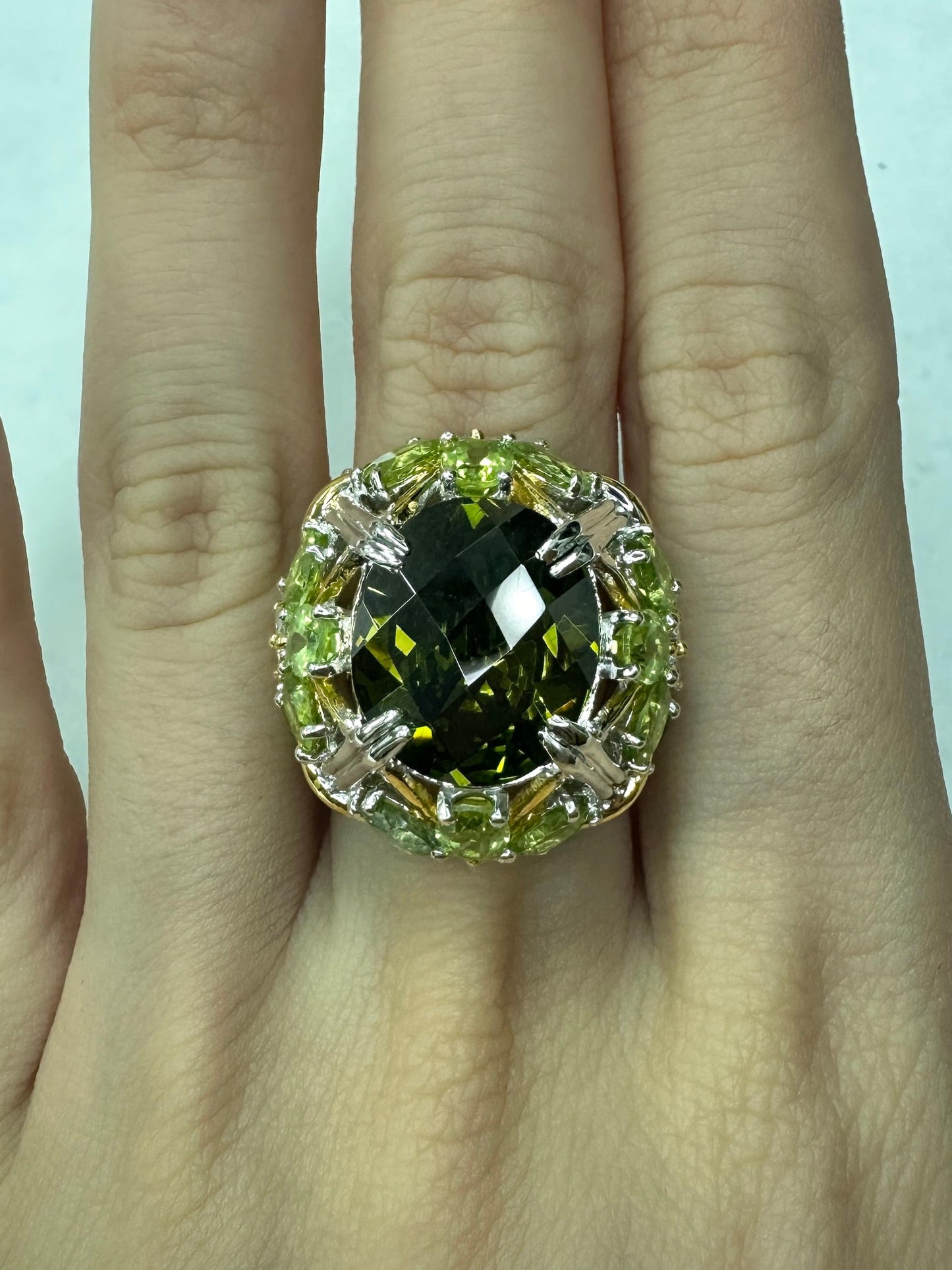18k Diamond and Green Stone Center Cocktail Ring