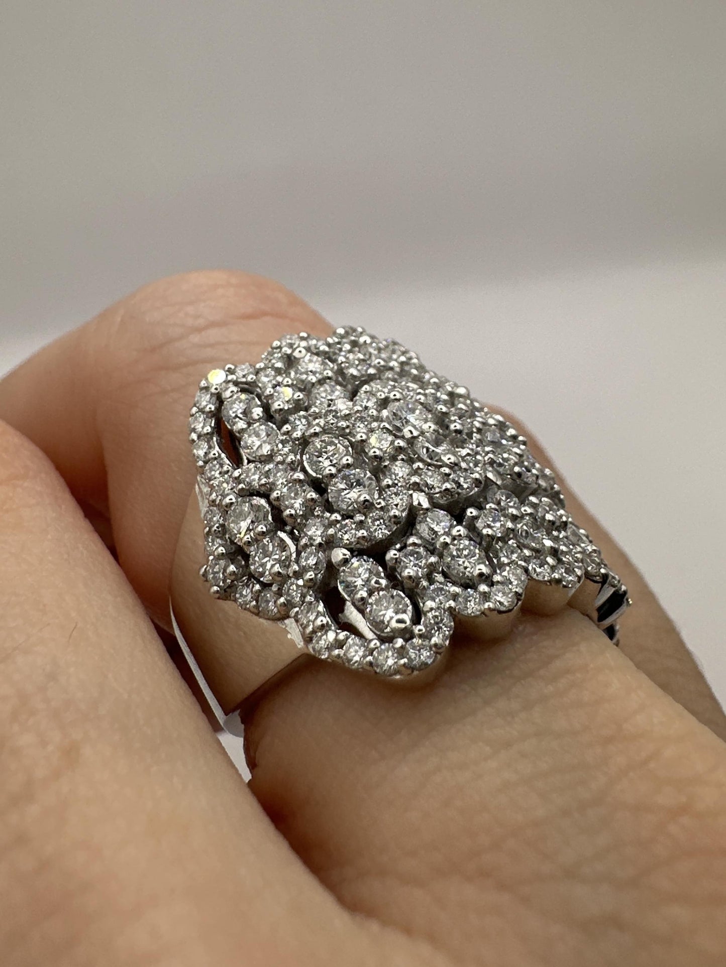 18k Diamond Wide Band Ring