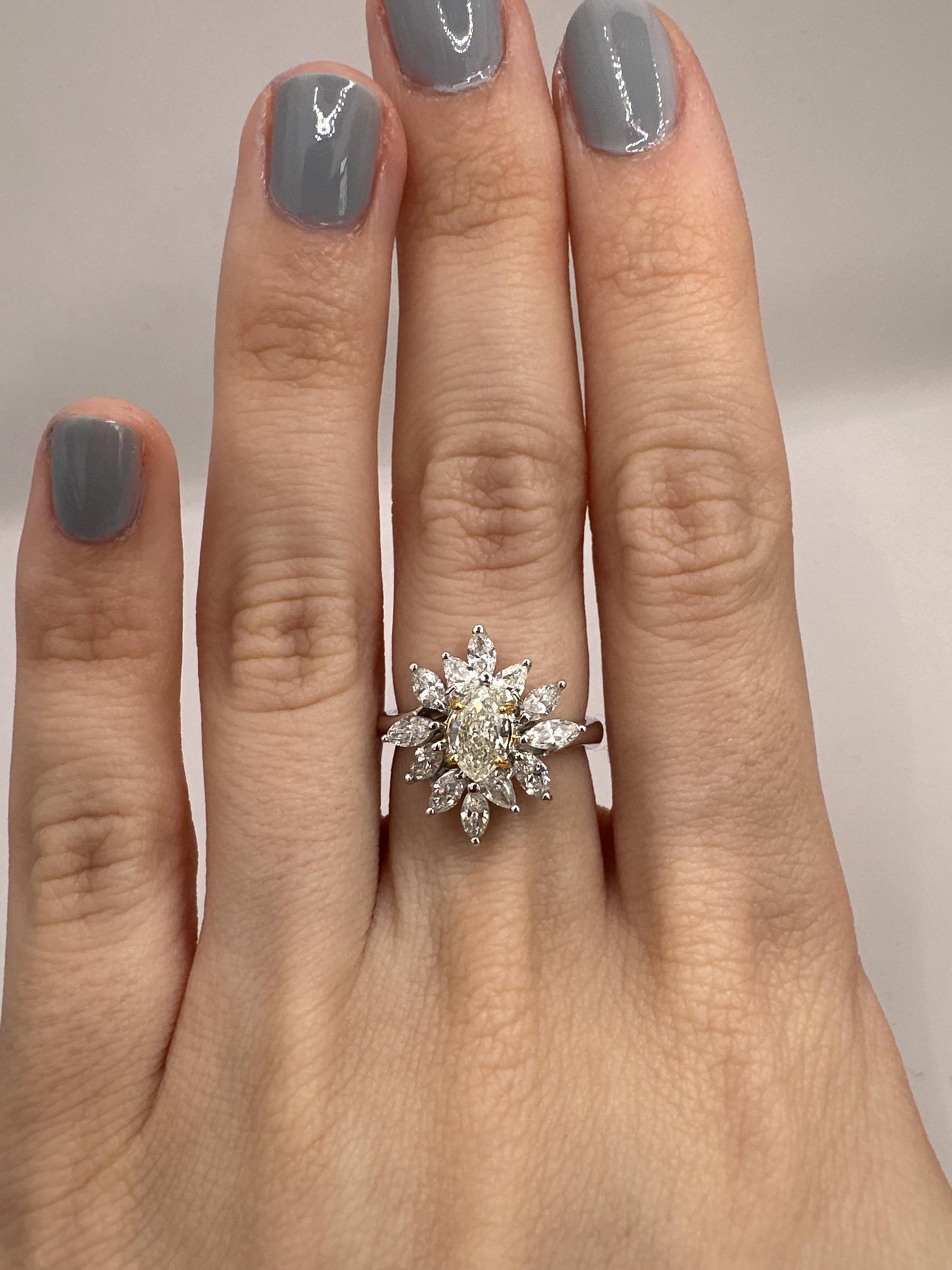 18k Diamond Ring with Marquise Center