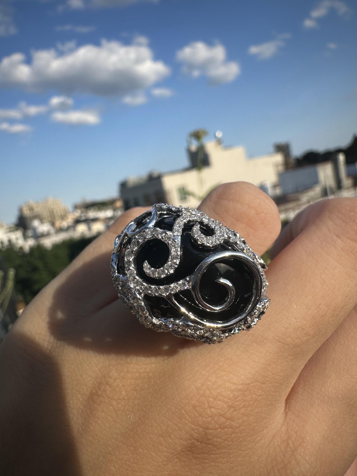 18k Diamond and Onyx Cocktail Ring