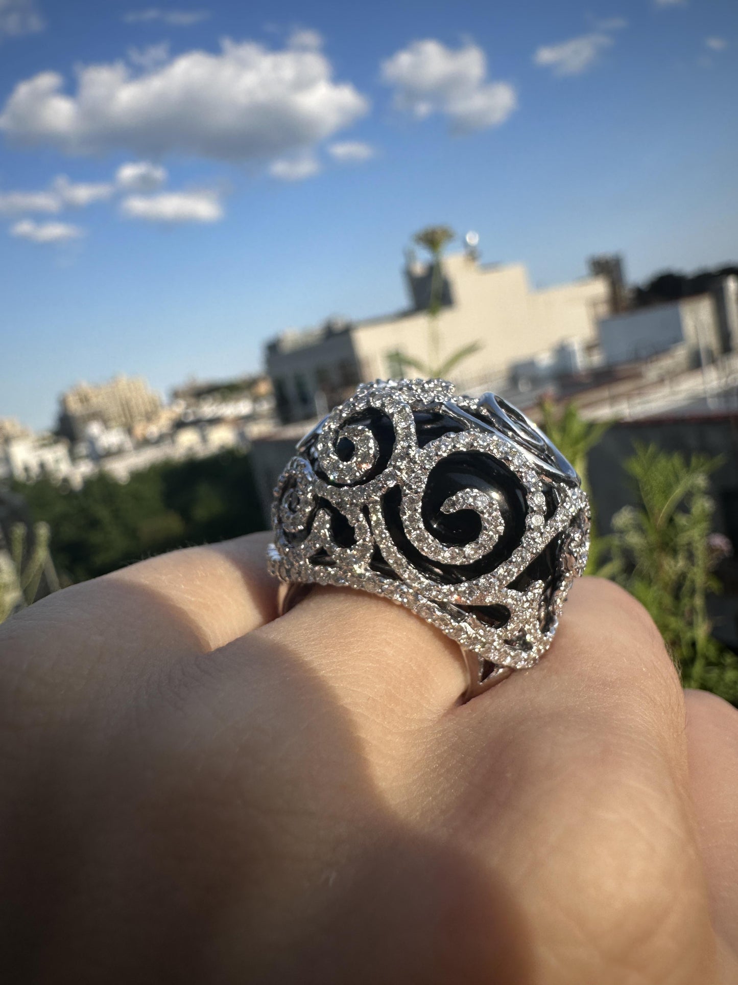 18k Diamond and Onyx Cocktail Ring