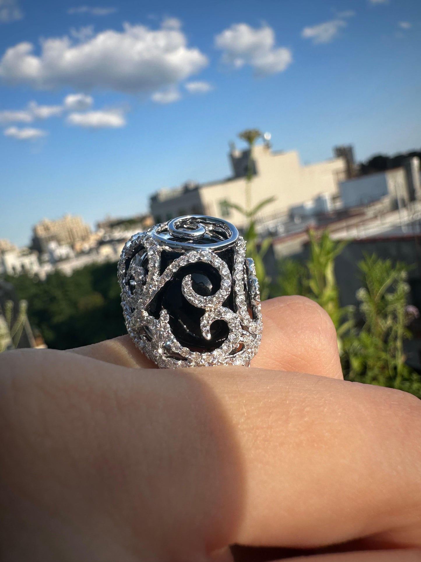 18k Diamond and Onyx Cocktail Ring