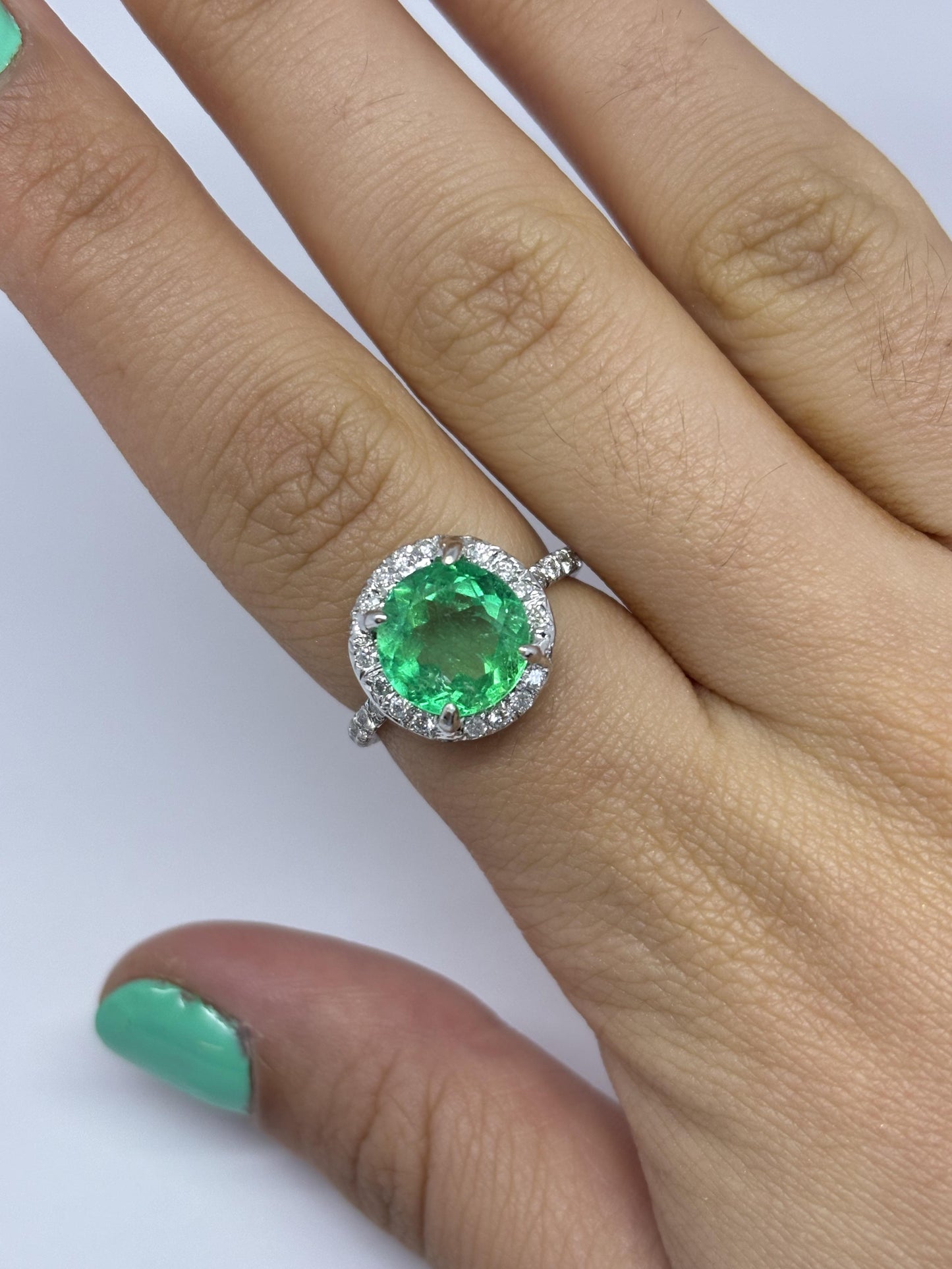 18k Diamond and Emerald Ring