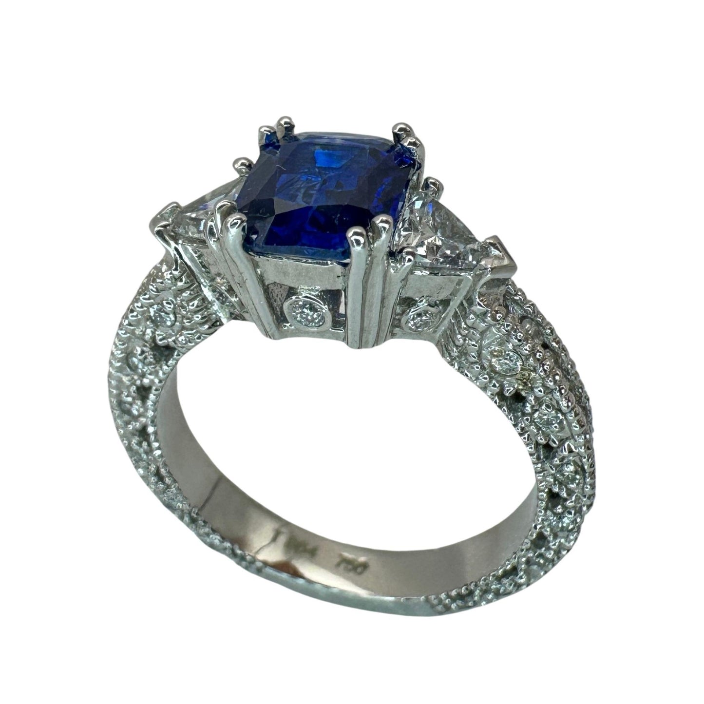 18k Diamond and Sapphire Ring