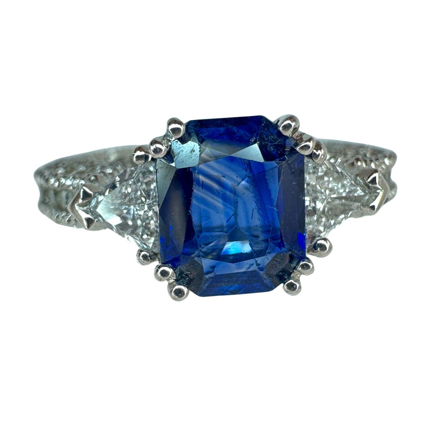 18k Diamond and Sapphire Ring
