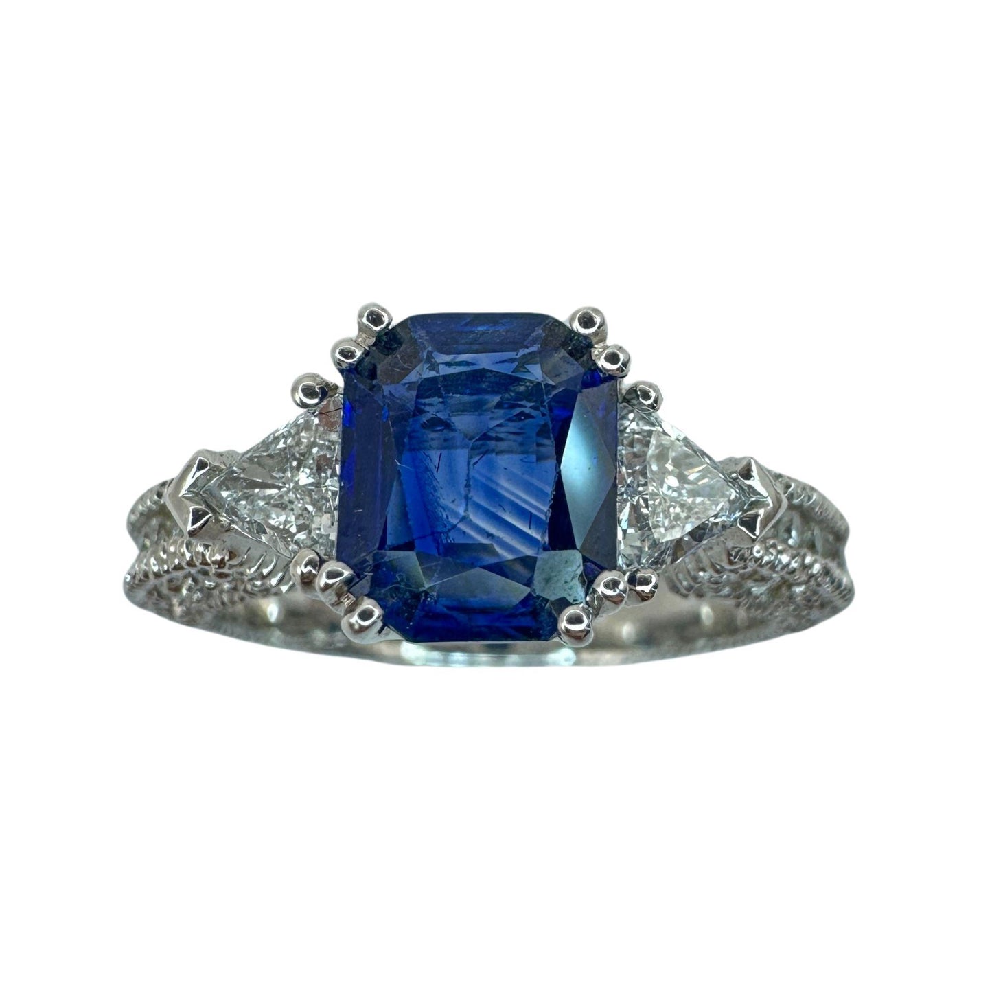 18k Diamond and Sapphire Ring