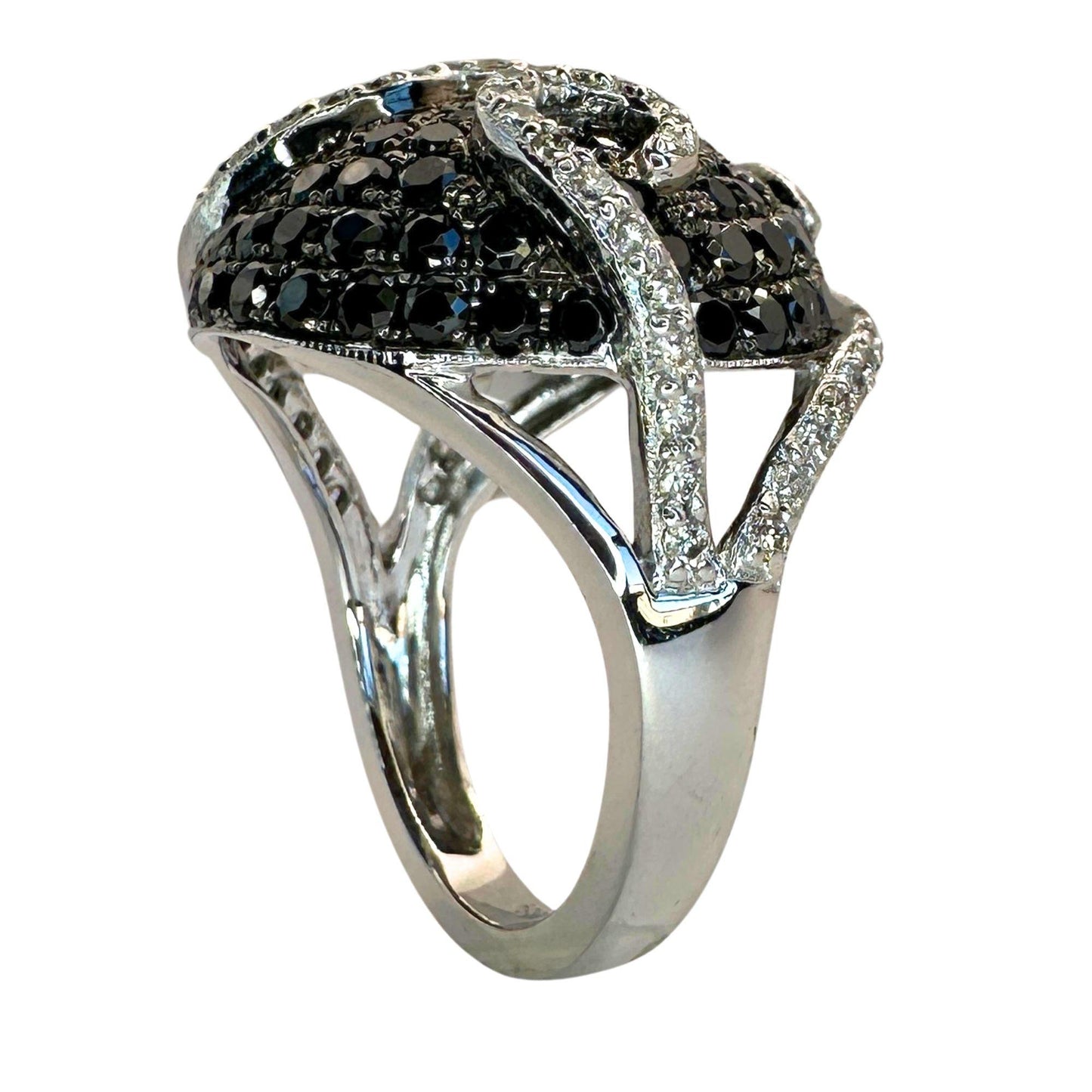 18k Black and White Diamond Ring