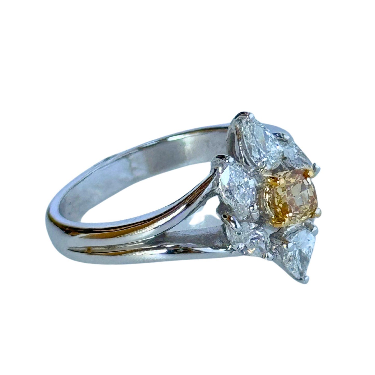 18k White and Yellow Diamond Ring
