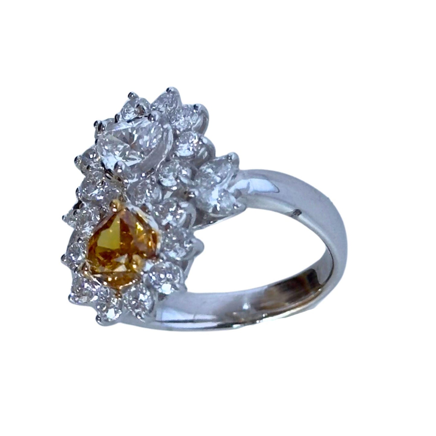 18k White and Yellow Diamond Floral Ring