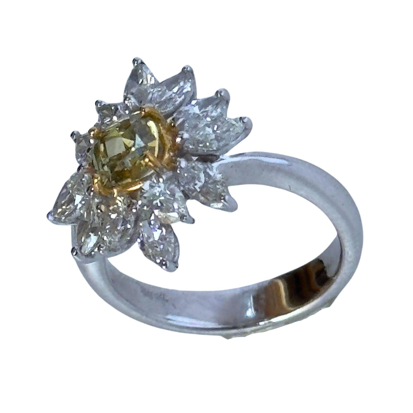 18k White and Yellow Diamond Ring