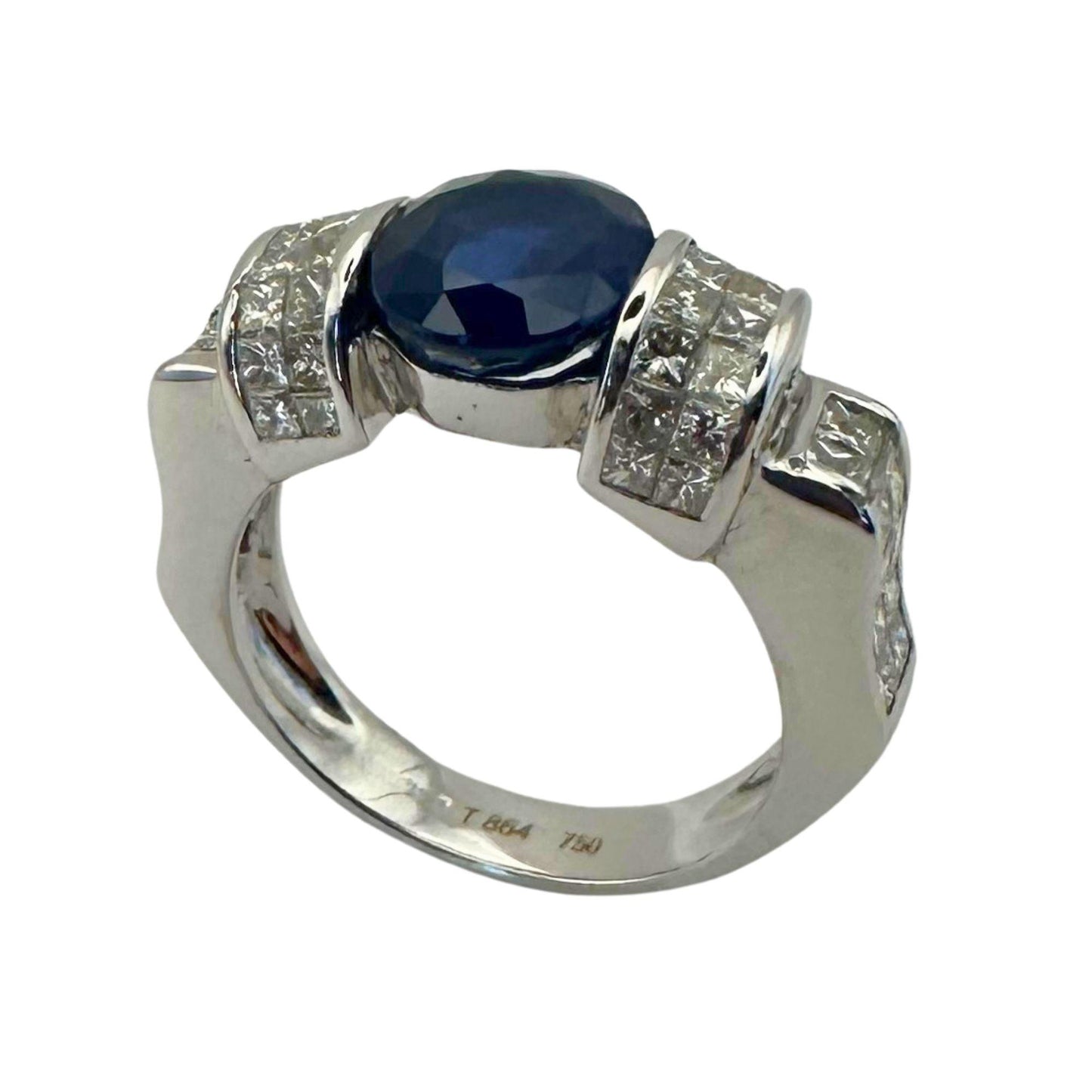 18k Diamond and Sapphire Ring