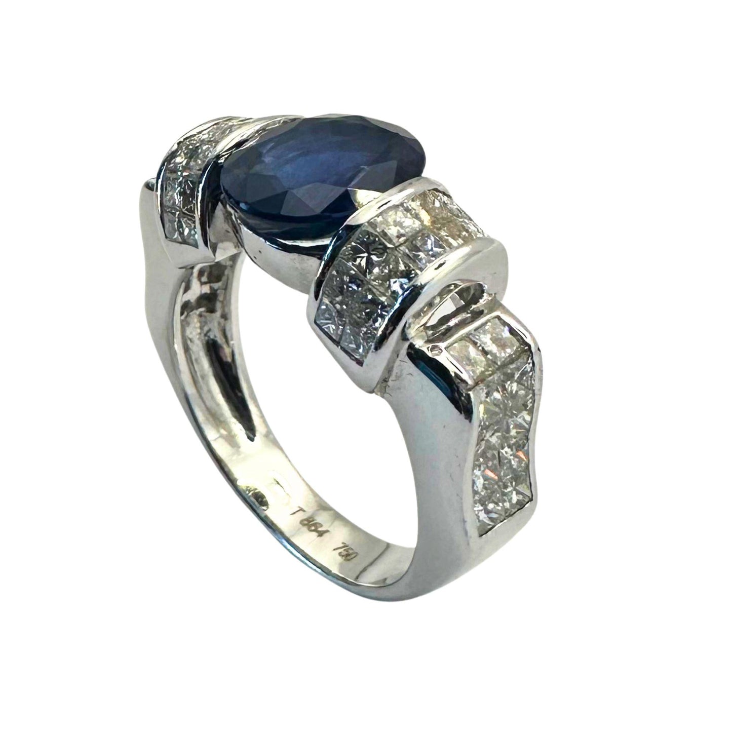 18k Diamond and Sapphire Ring