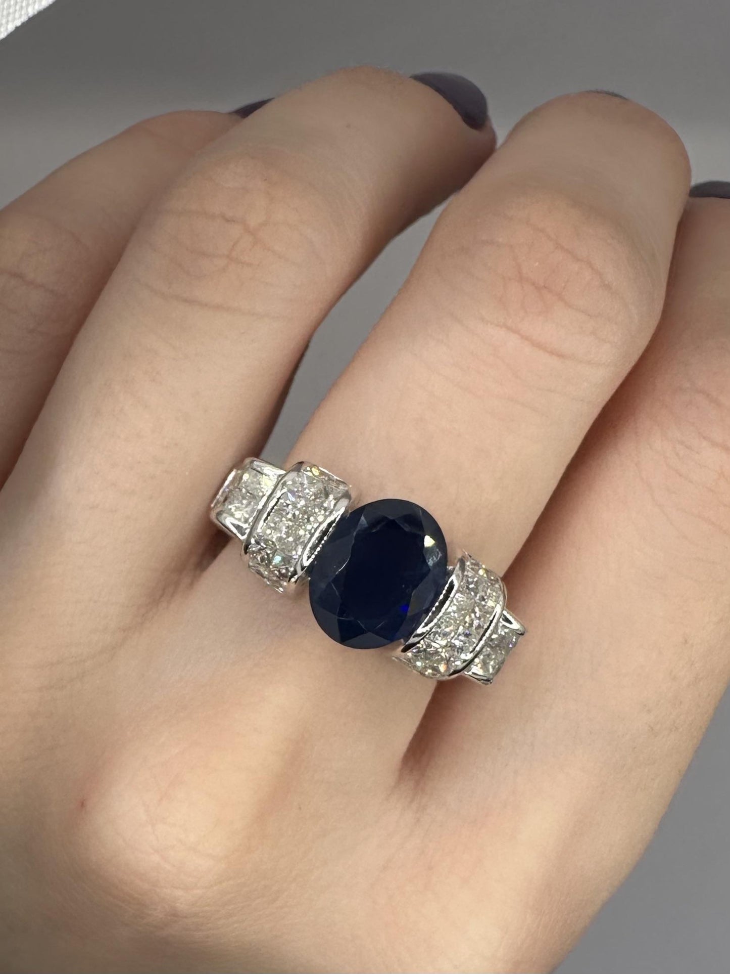18k Diamond and Sapphire Ring