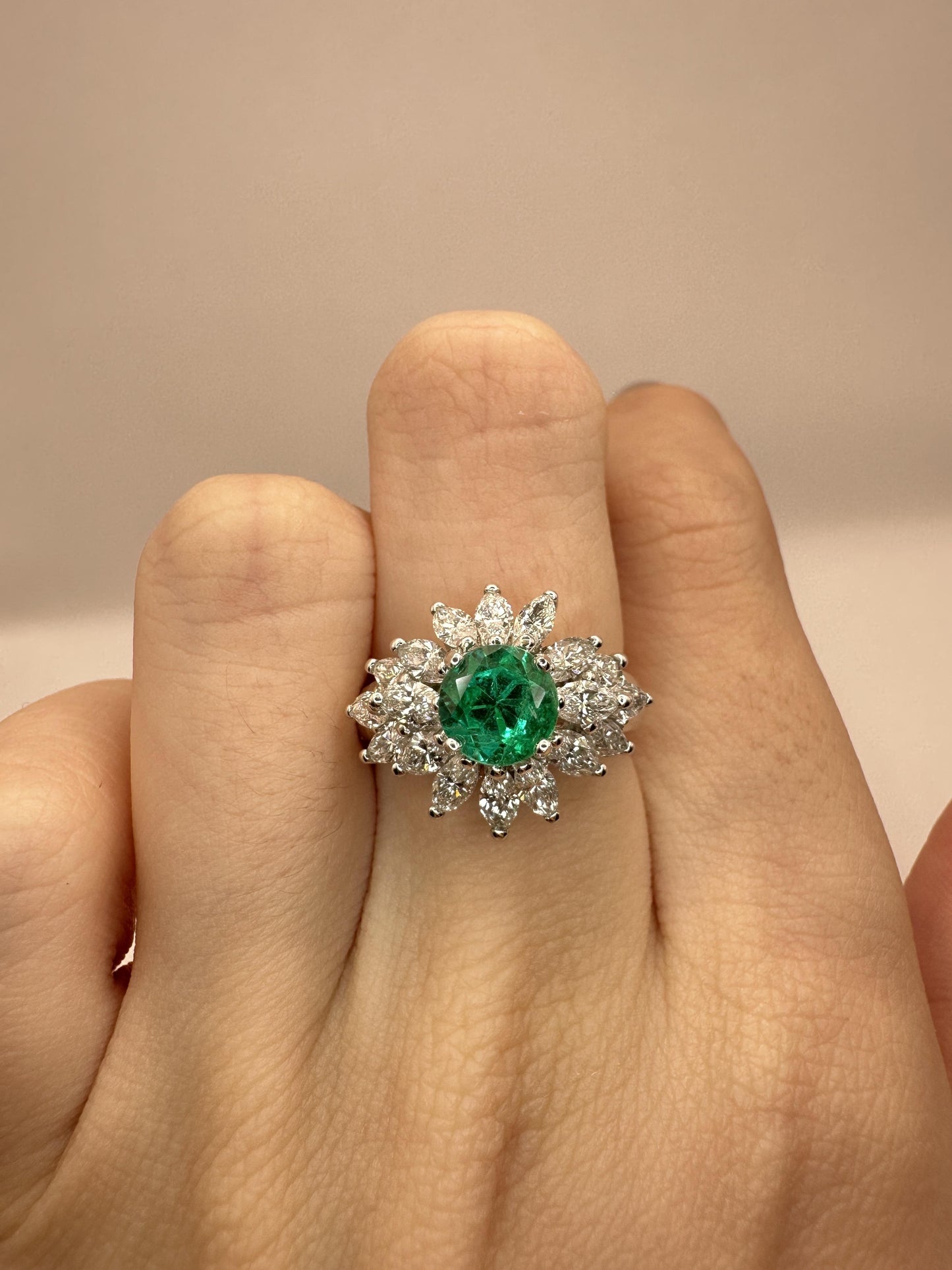 18k Diamond and Emerald Ring