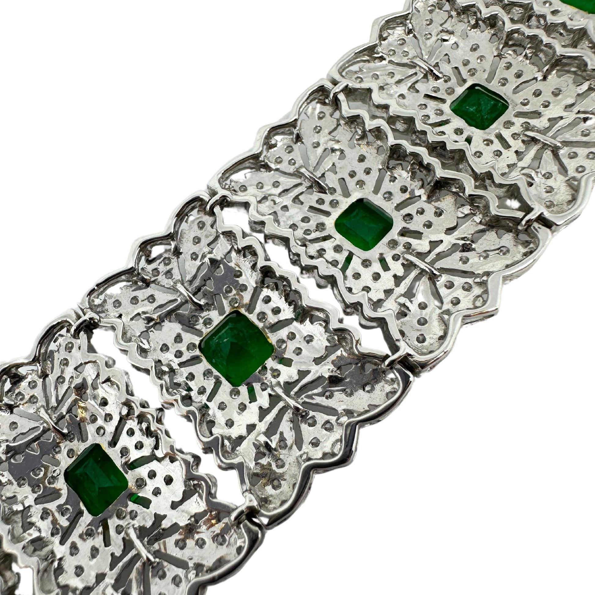 18K Diamond and Emerald Bracelet