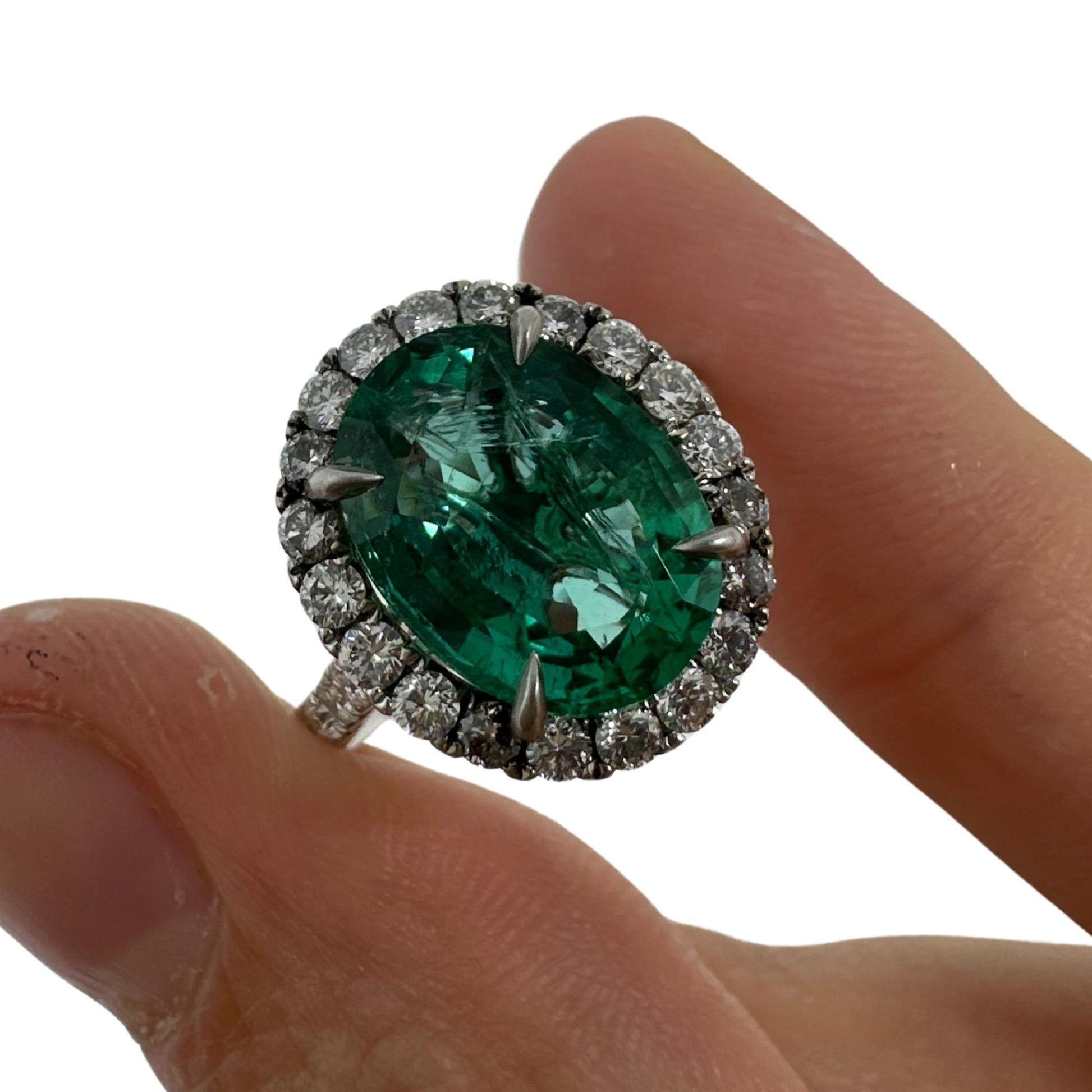 18K White Gold Diamond and Emerald Ring
