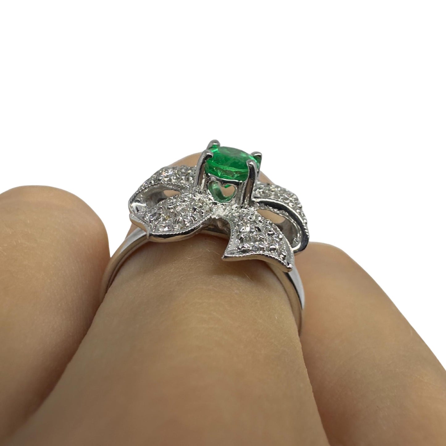 18K White Gold Diamond & Emerald Bow Ring