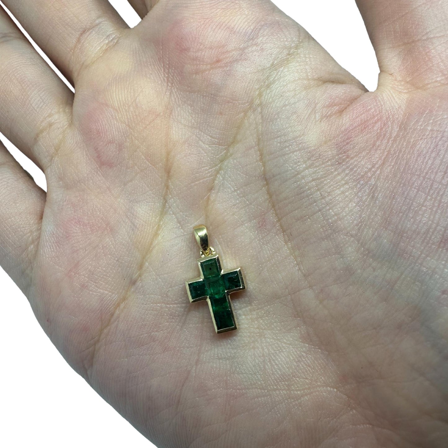 14K 0.95 Carat Emerald Cross Pendant