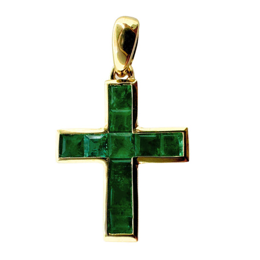 14K 0.59 Carat Emerald Cross Pendant