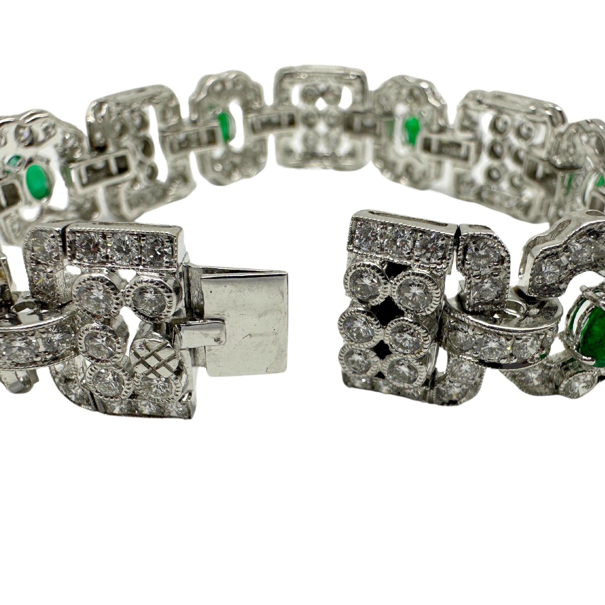 18K White Gold Diamond and Emerald Bracelet