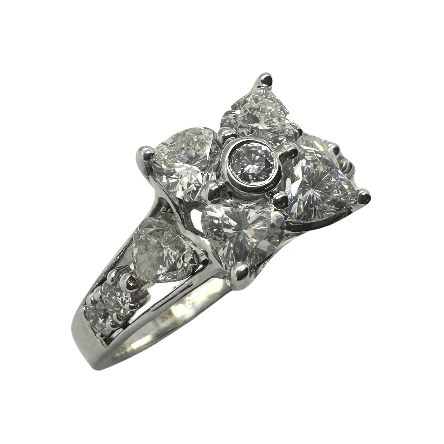 18k Diamond Ring with Floral Design and Side Heart Shaped Diamonds.