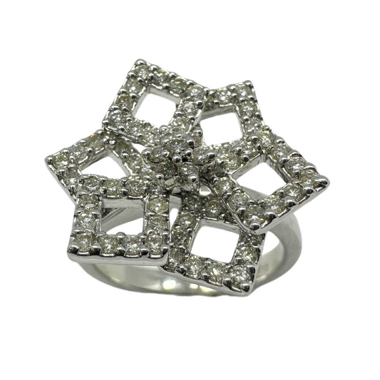 18k White Gold Diamond Flower Ring