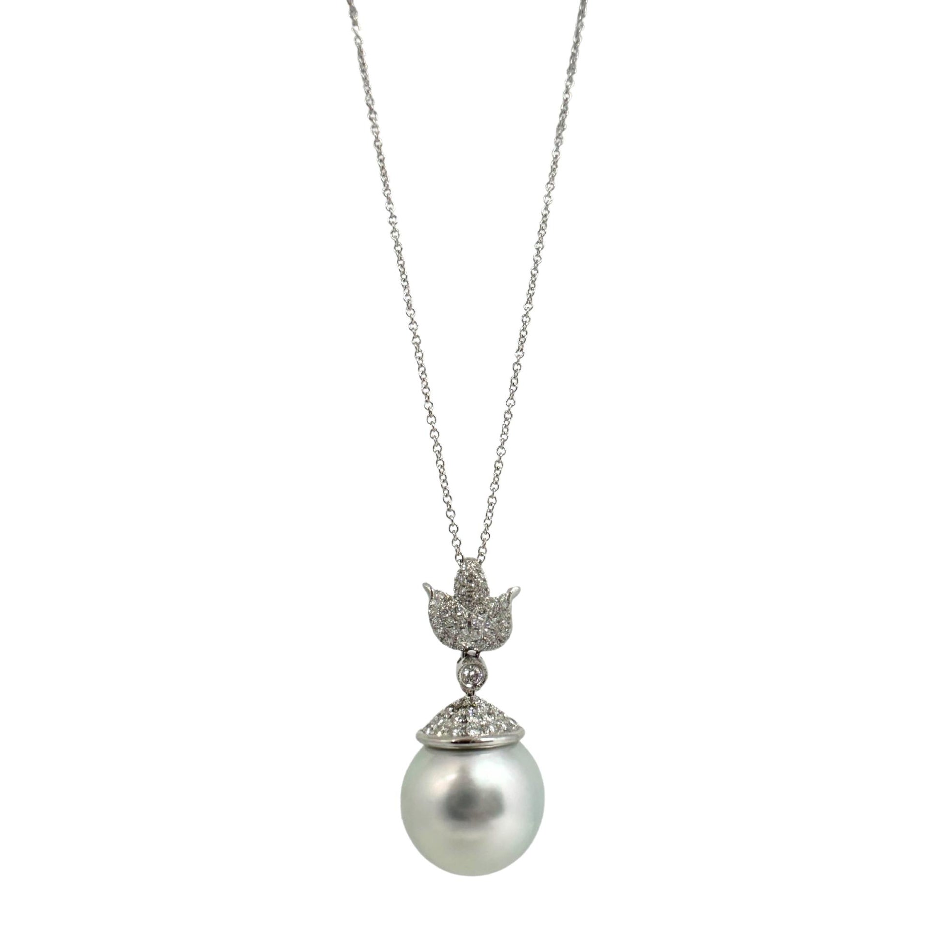 18K White Gold Diamond and Pearl Pendant Necklace