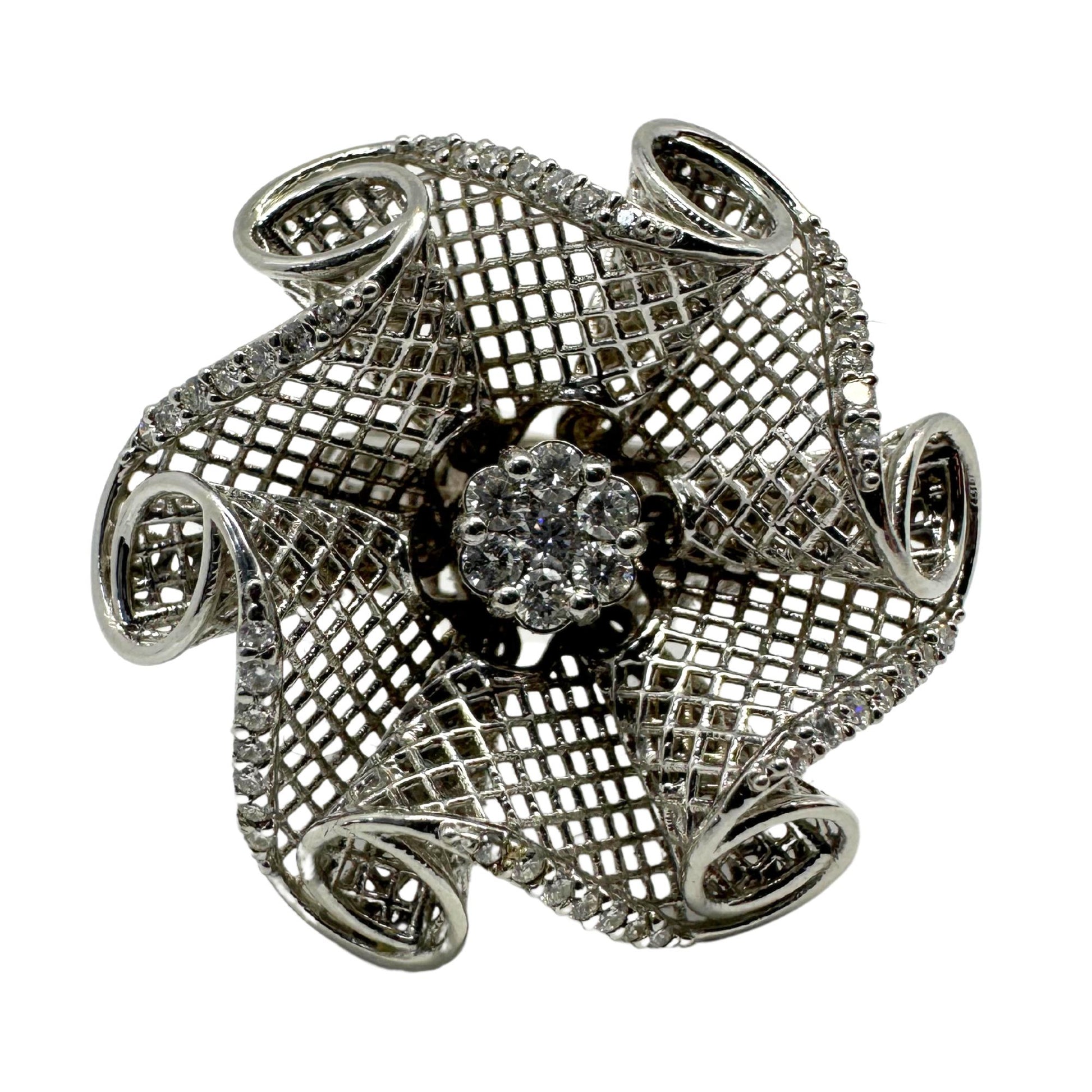 18K White Gold Diamond Flower Cocktail Ring